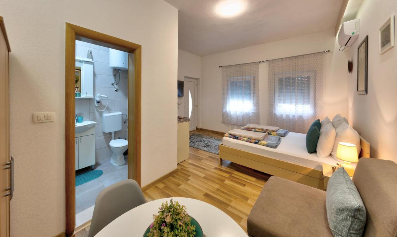 Villa Acapulco モスタル エクステリア 写真